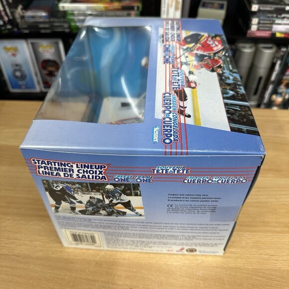 Starting Lineup NHL Freeze Frame One on One Owen Nolan Chris Osgood Kenner 1997 - Picture 4 of 6